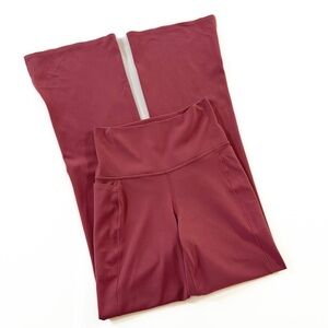 Athleta Transcend Stash Crop Leg Straight Leg Pants Berry Pink Womens XS